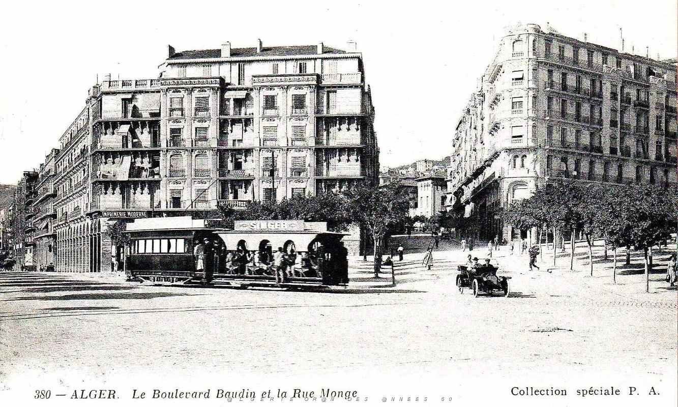 Alger - Boulevard Baudin et Rue Monge.jpg